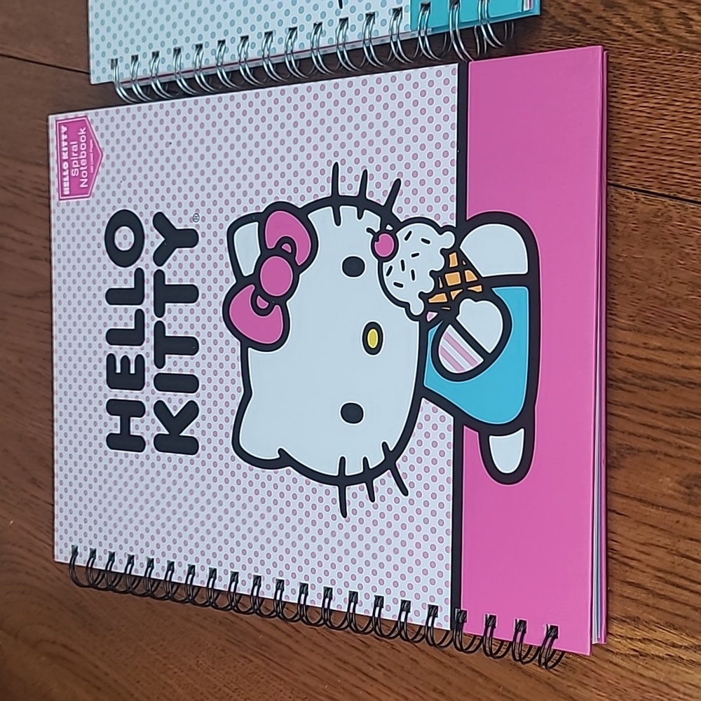 Hello Kitty Notebook Bundle - Picture 2 of 3